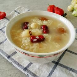 桂圆莲子粥的做法[图]