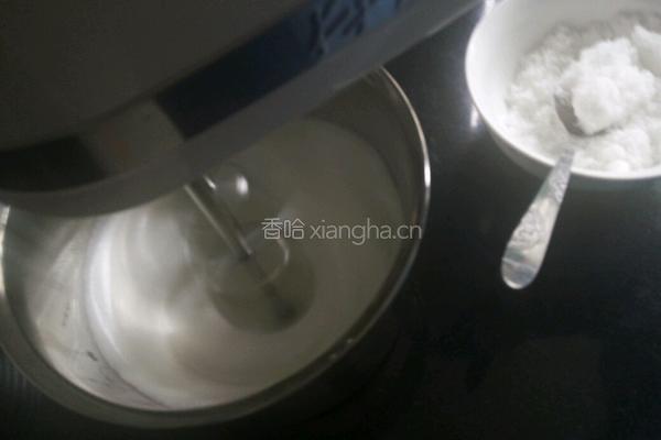 戚风蛋糕的做法图解3
