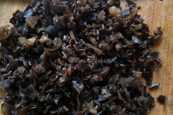 韭菜鸡蛋素馅饺的做法图解3