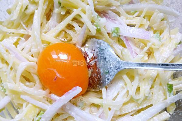 土豆鸡蛋饼的做法图解2