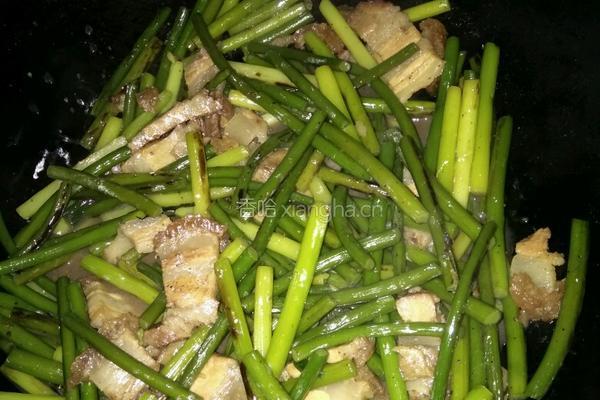蒜苔炒烧肉的做法图解7