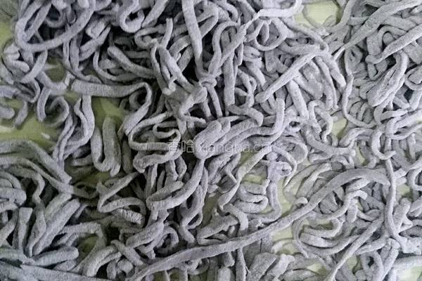 紫甘蓝炸酱面的做法图解7