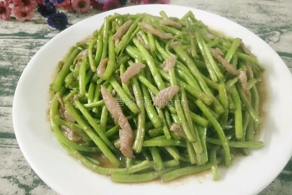芦蒿炒肉丝的做法图解1
