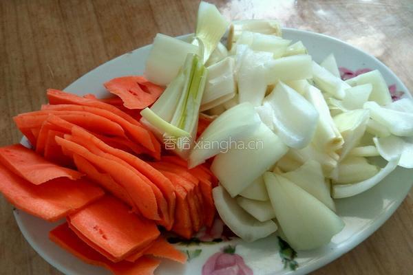 孜然肉片的做法图解1
