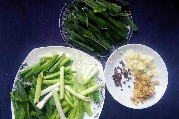 盐煎肉的做法图解2