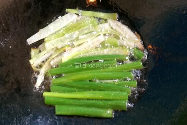 葱油肉酱面的做法图解3