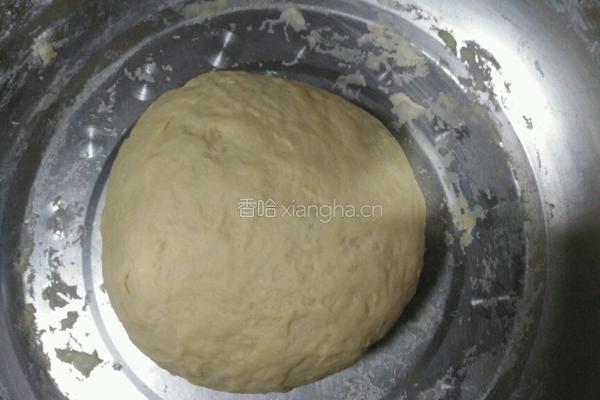 迷你版毛毛虫豆沙包的做法图解2