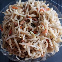 豆芽肉丝焖饼的做法[图]