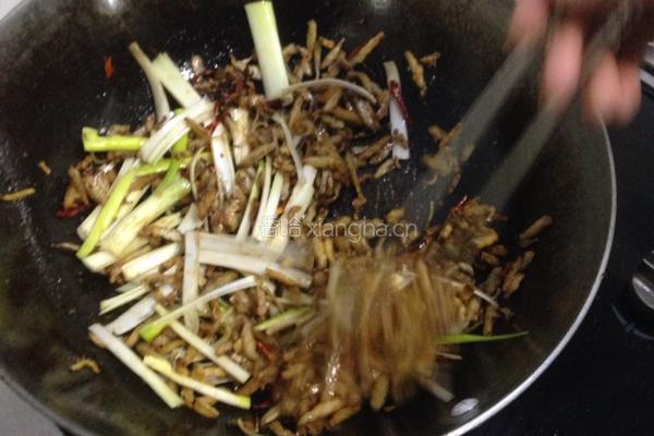 炒干钩鱼的做法图解10