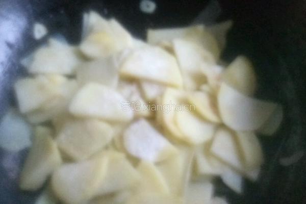溜土豆片的做法图解4