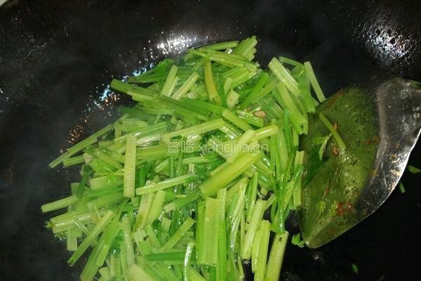 芹菜香干丝的做法图解3