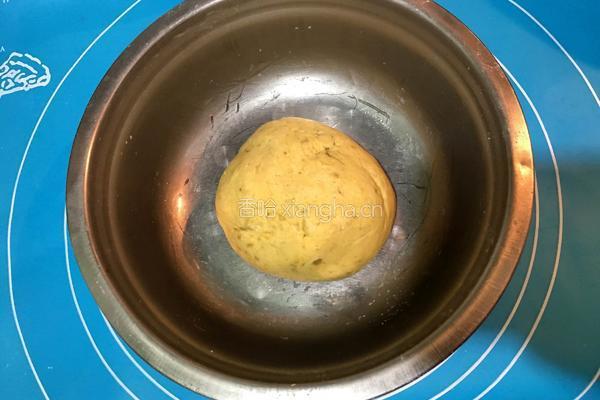 芝麻红薯饼的做法图解4