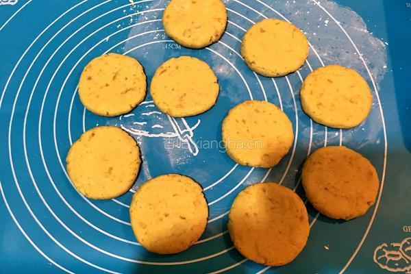 芝麻红薯饼的做法图解5