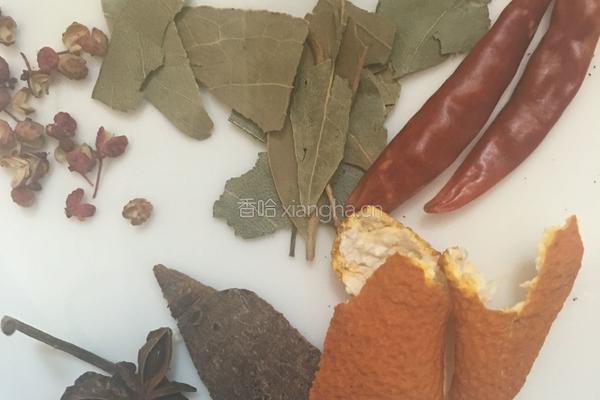 电饭煲红烧猪蹄的做法图解3