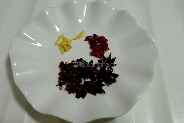 煮五香蚕豆的做法图解2