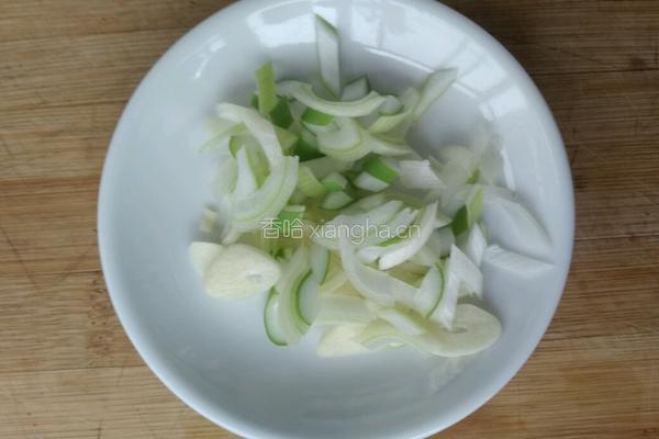 麻辣牛肉面的做法图解4