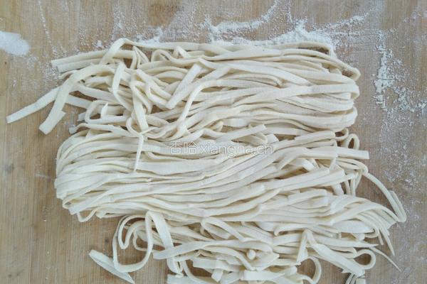 麻辣牛肉面的做法图解10