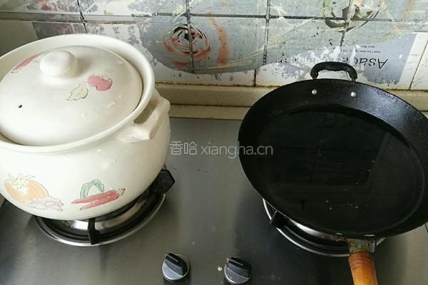 筒骨莲藕汤的做法图解2