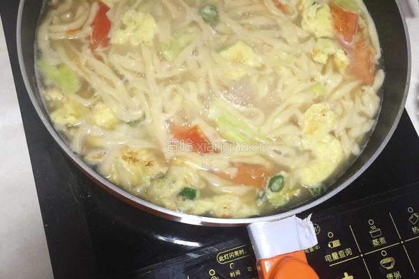 番茄鸡蛋豆面条的做法图解5