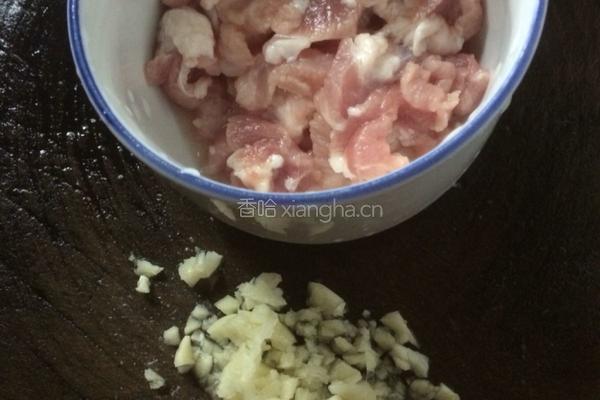 瘦肉炒生菜的做法图解1