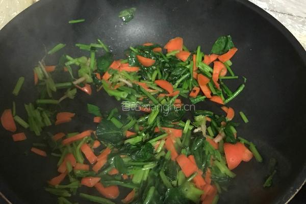 胡萝卜山药菠菜粥的做法图解1