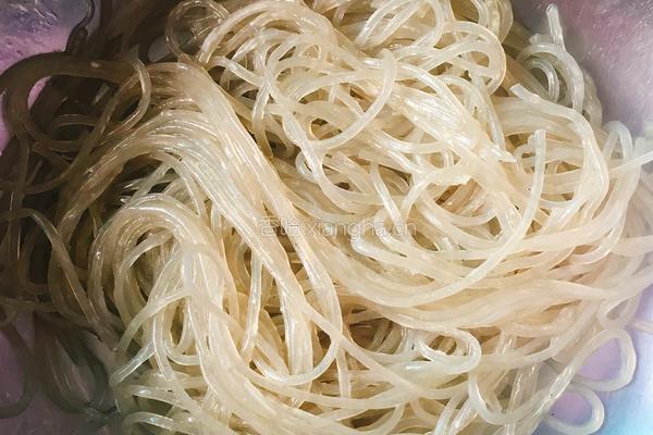 麻辣粉丝包子馅的做法图解2