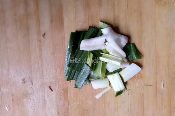 腊肉炒芹菜的做法图解4