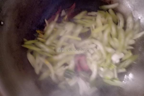 腊肉炒芹菜的做法图解7