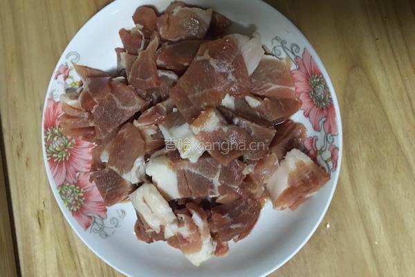 孜然炒肉的做法图解1