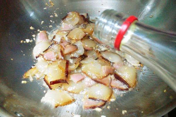 荷兰豆炒腊肉的做法图解8