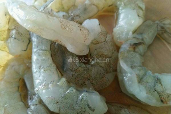 清炒芦笋虾仁的做法图解2