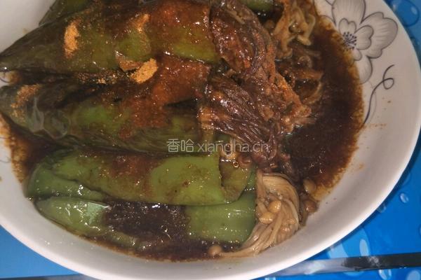 油焖尖椒金针菇的做法图解8