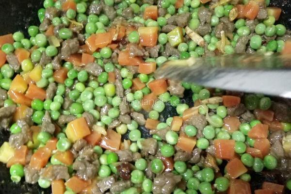 牛肉配豌豆的做法图解7