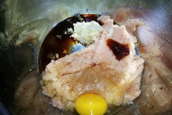 「Cathy边吃边营养」鸡脯肉丸粉丝汤的做法图解5