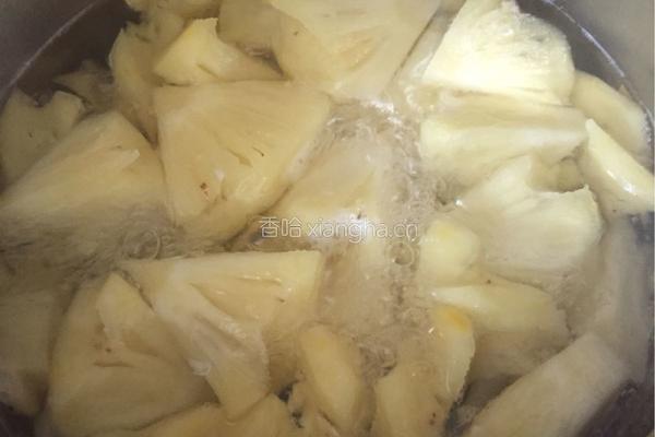 糖水菠萝的做法图解3