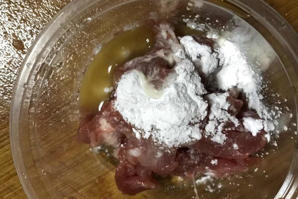 茄子肉丝的做法图解2