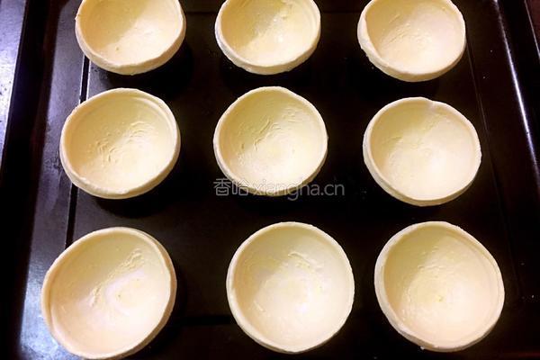 炼乳蛋挞的做法图解1