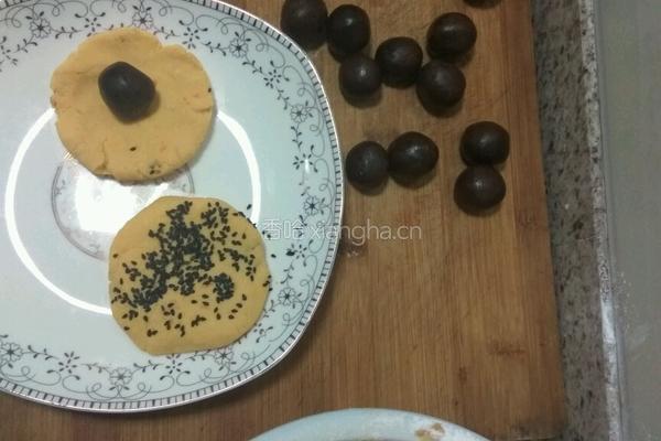 红薯糯米豆沙饼的做法图解3