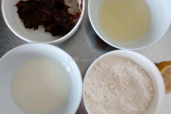 枣泥纸杯蛋糕的做法图解1