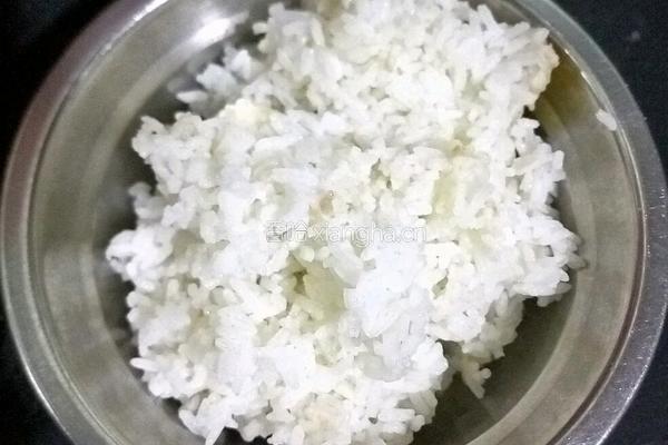 豆角鸡蛋炒饭的做法图解3