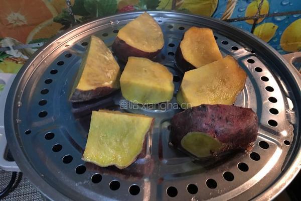 红薯牛奶羹的做法图解1