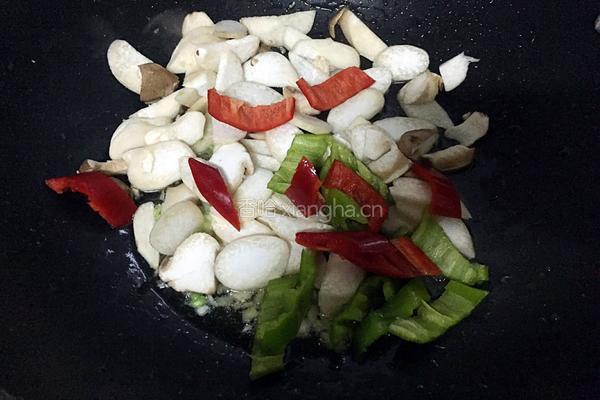杏鲍菇炒肉片的做法图解5
