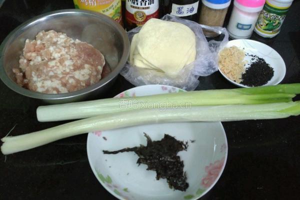 青葱鲜肉小馄饨的做法图解2
