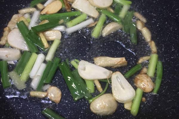 电饭锅焗鸡腿的做法图解5
