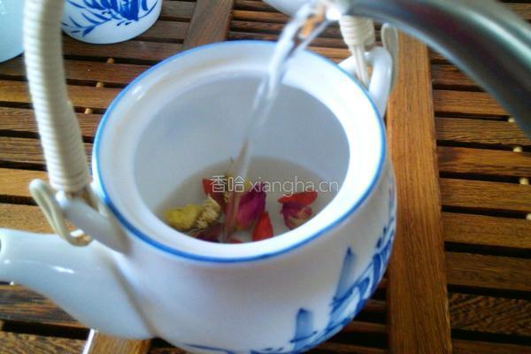 养肝明目花草茶的做法图解7