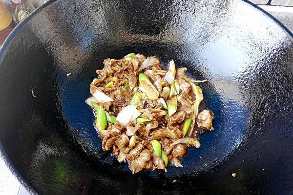 自制新疆美味馕爆肉的做法图解14