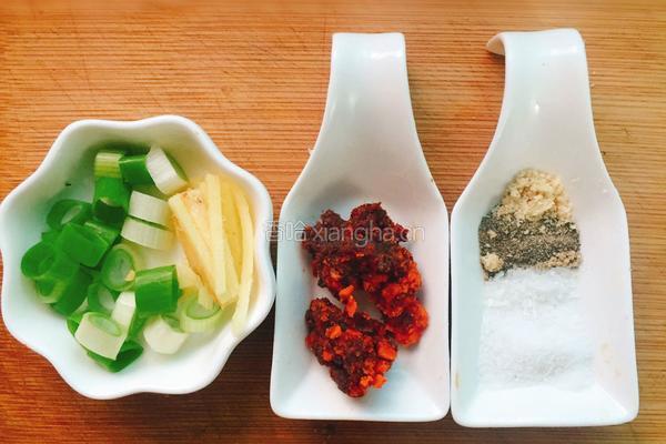肥牛炒豆芽的做法图解2