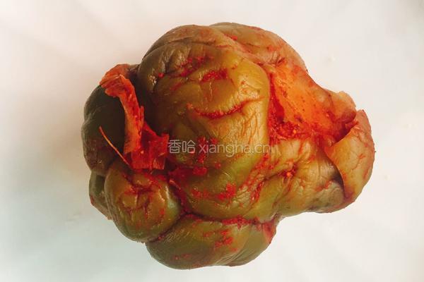 榨菜炒鸡蛋的做法图解1