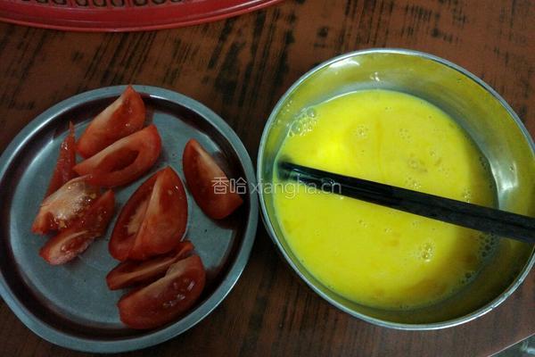 西红柿鸡蛋汤（甜的）的做法图解1
