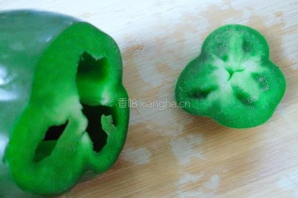 春意盎然 双椒炒杏鲍菇的做法图解3